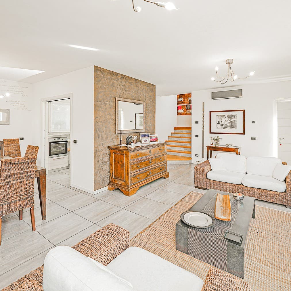 Stunning Villa with Pool in Lake Garda, Lombardy