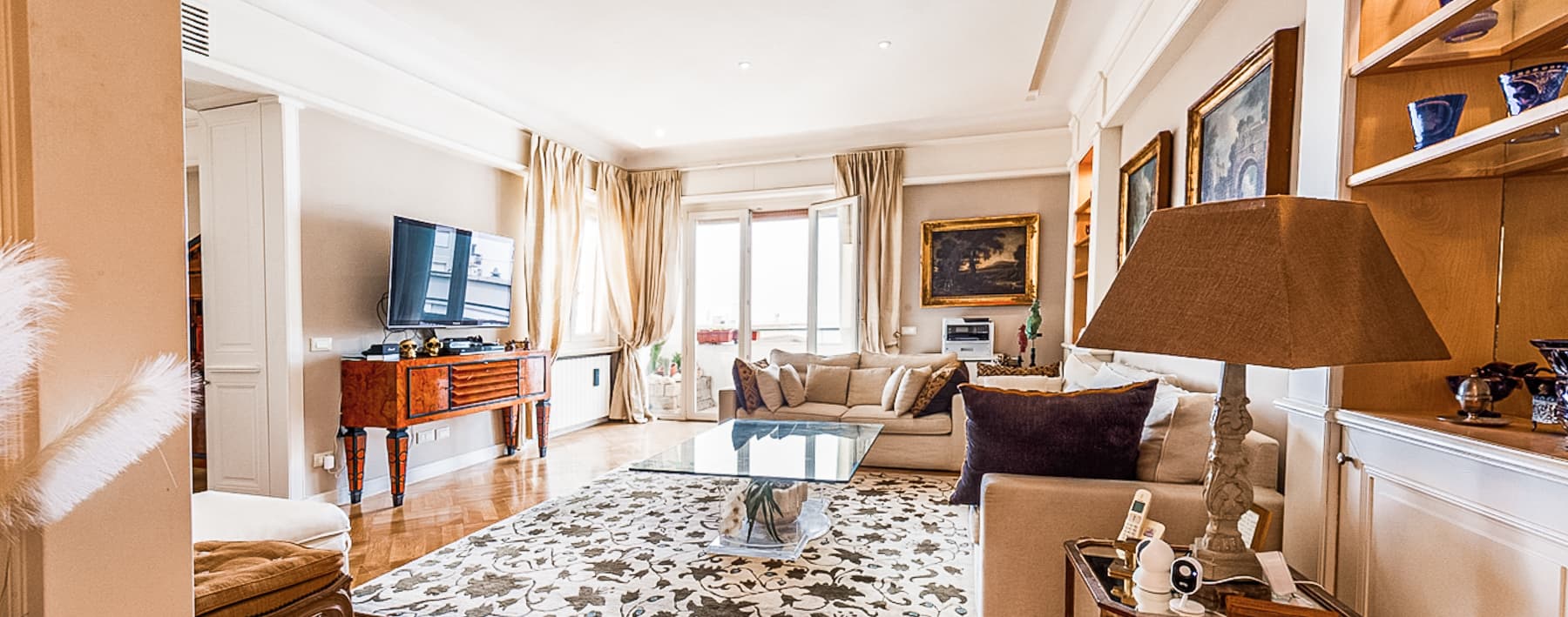 Luxurious Seafront Apartment in Viareggio, Tuscany