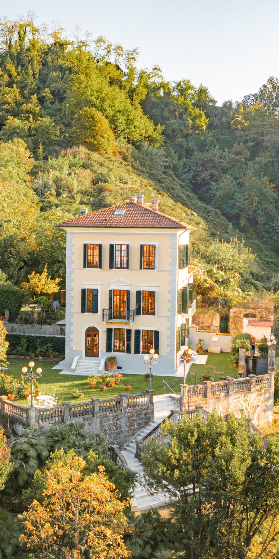 Elegant Villa in Carrara's Scenic Tuscan Hills