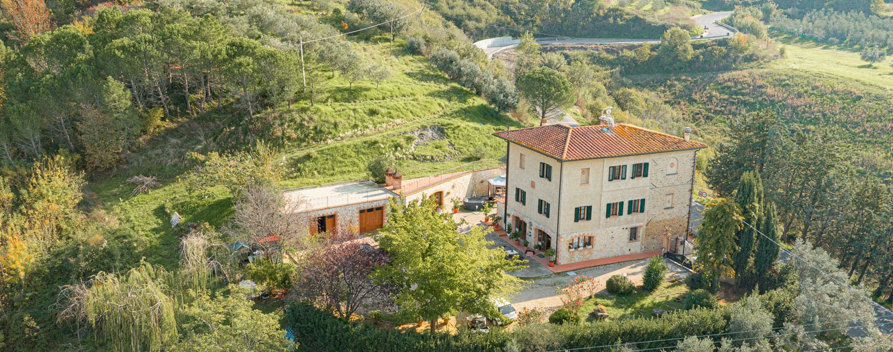 Villa in Volterra: Tuscan Elegance & Tranquility