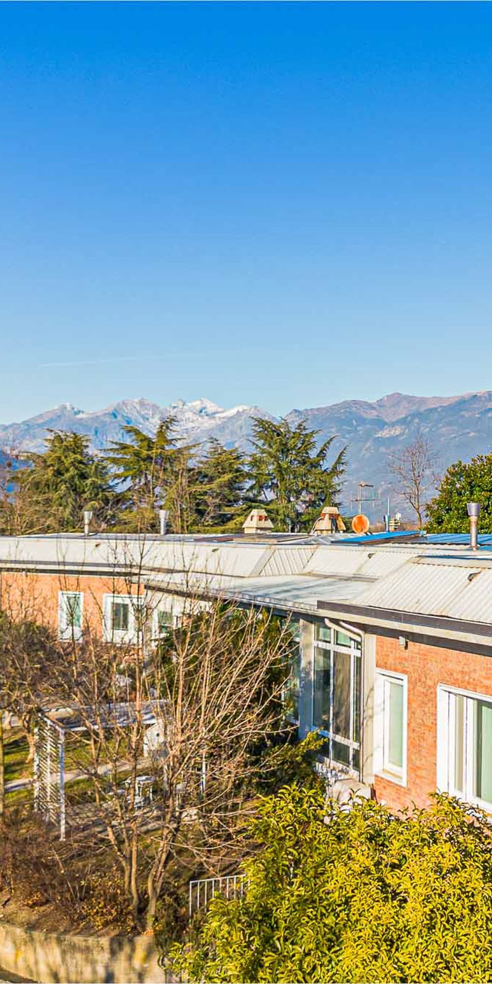 Villa in Banchette: Luxurious Oasis with Pool, Turin