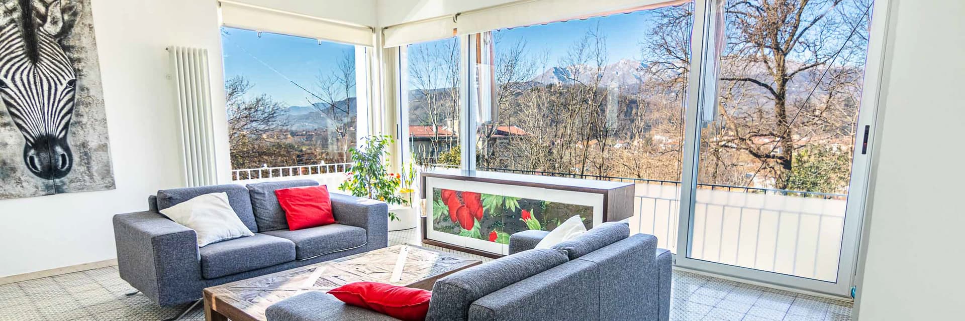 Villa in Banchette: Luxurious Oasis with Pool, Turin