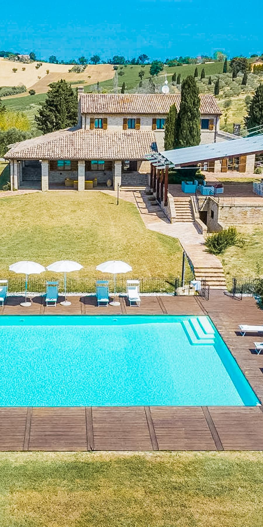 Charming Villa in San Costanzo, Marche Region