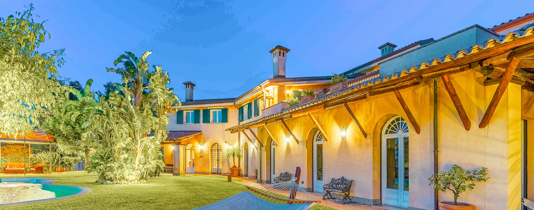 Villa esclusiva con piscina nella campagna di Polistena
