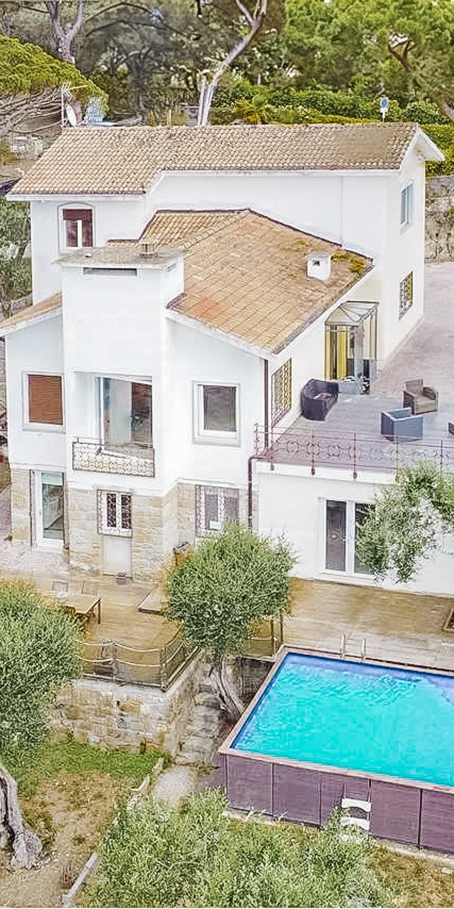 Elegant Villa in Bordighera, Liguria Oasis