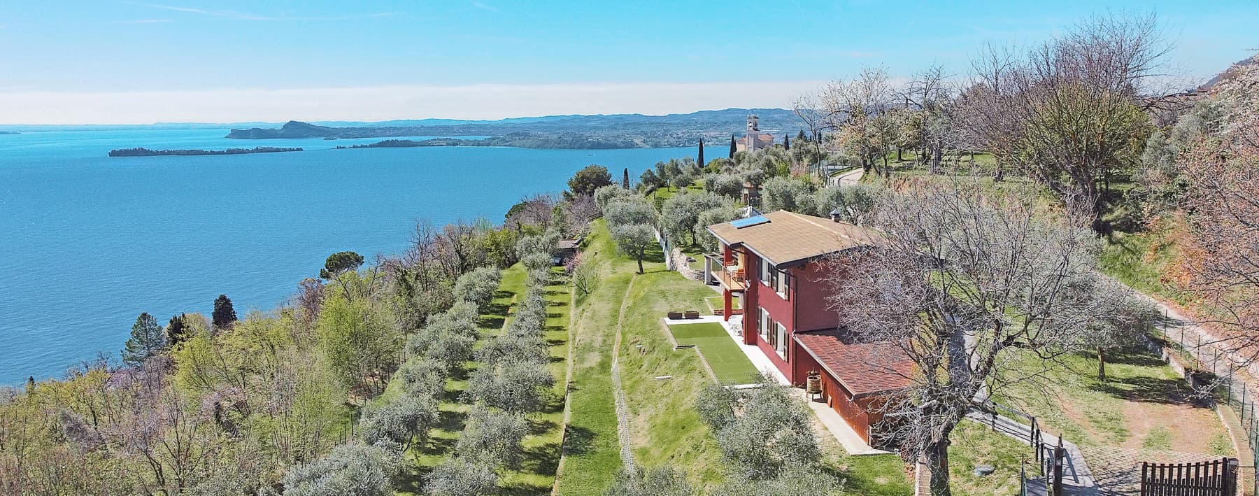Villa in Picturesque Toscolano Maderno on Lake Garda