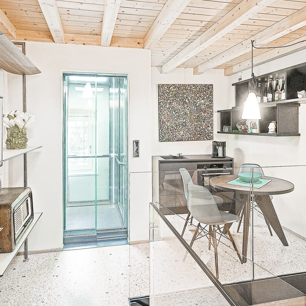 Elegant Villa Overlooking Lake Garda, Lombardia