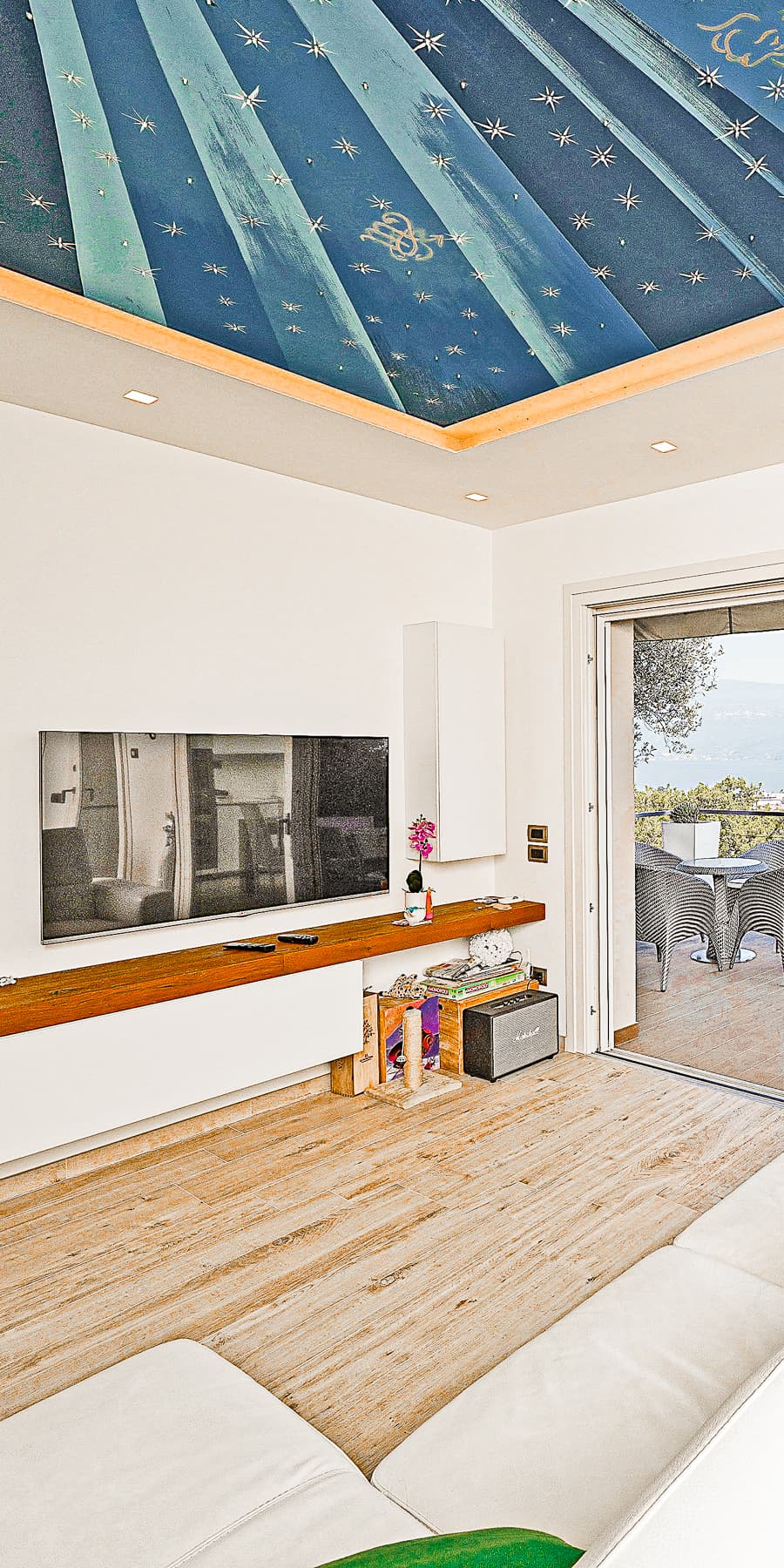 Villa in Toscolano Maderno with Stunning Lake Views