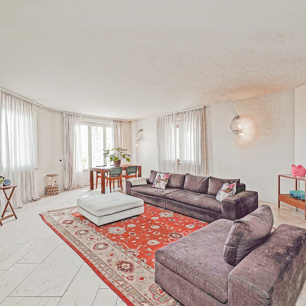 Villa near Lake Garda in Lonato del Garda, Lombardy