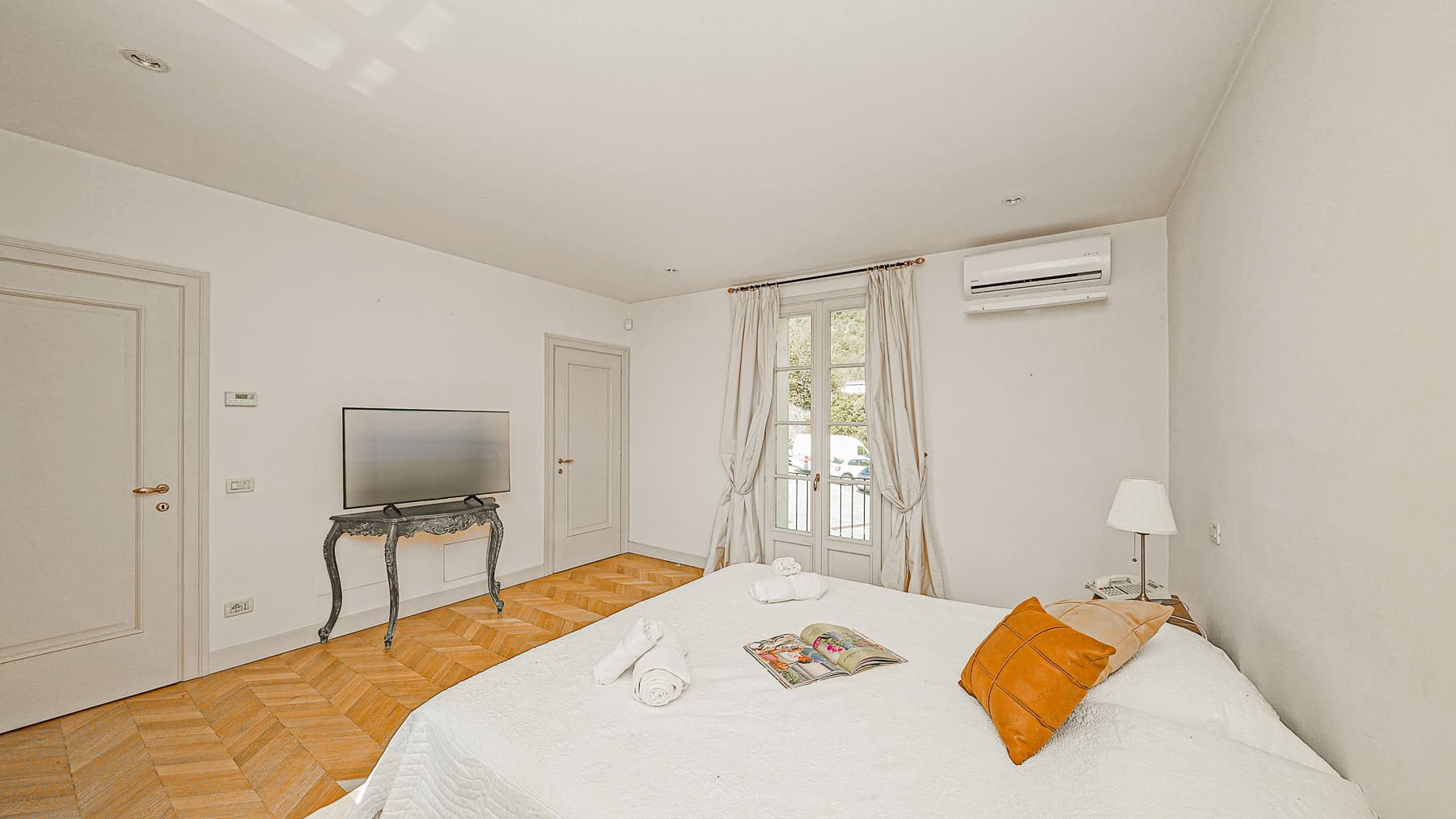Big Image 8