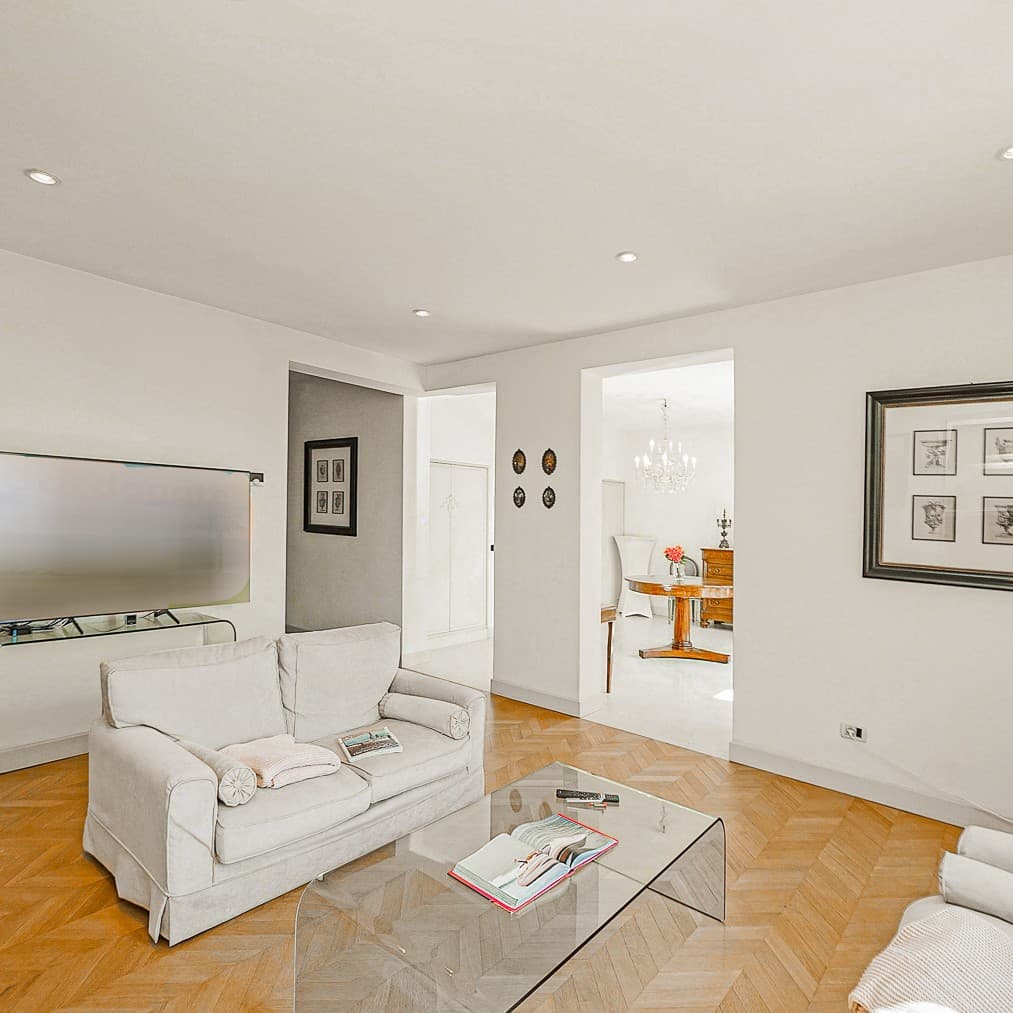 Villa with Views in Roè Volciano, Lake Garda