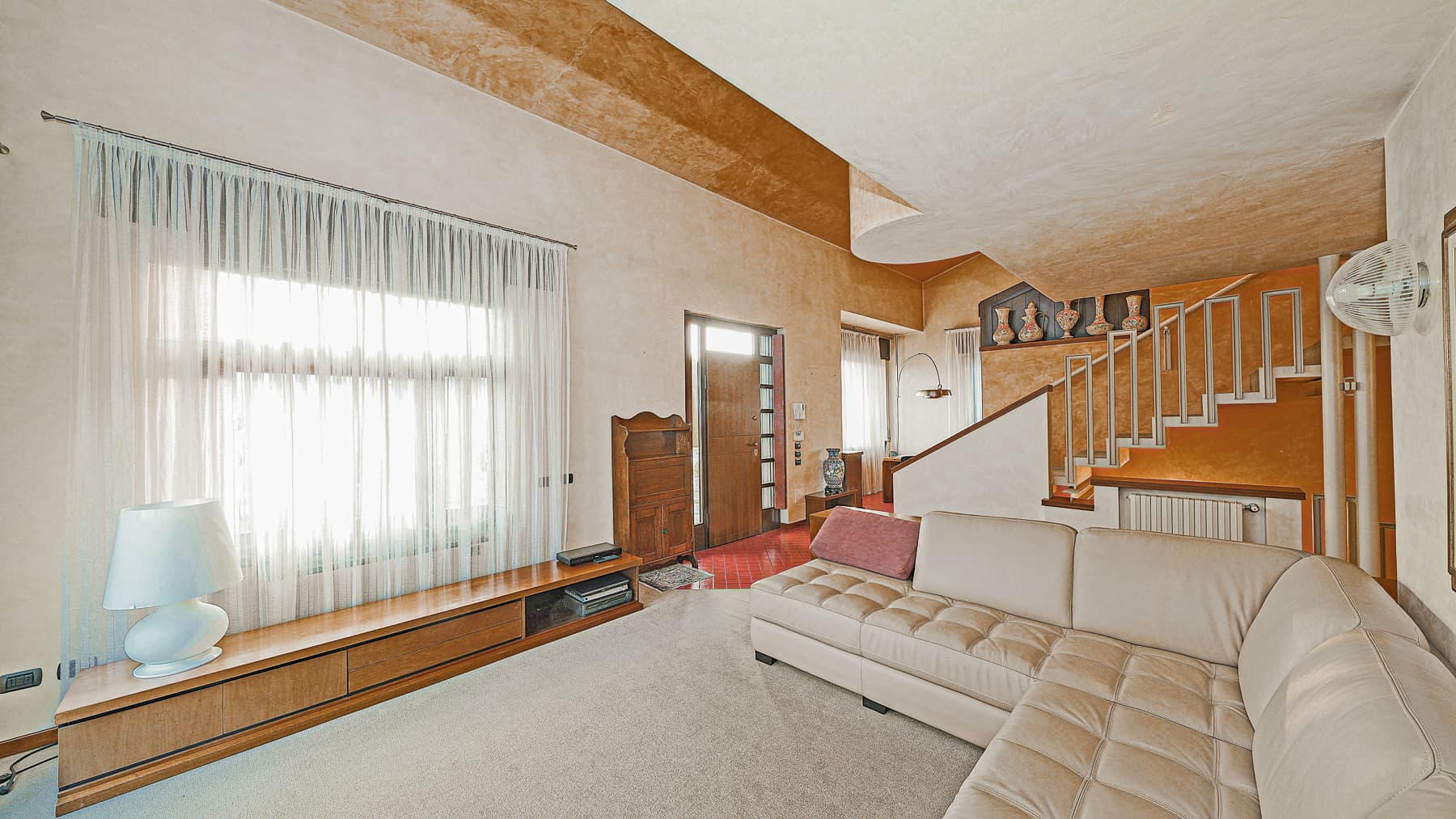 Big Image 13
