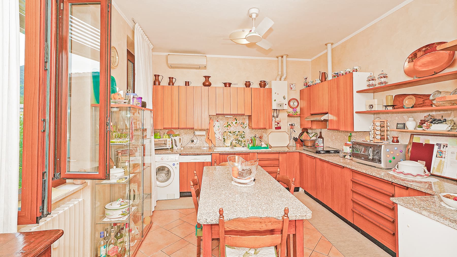 Big Image 12