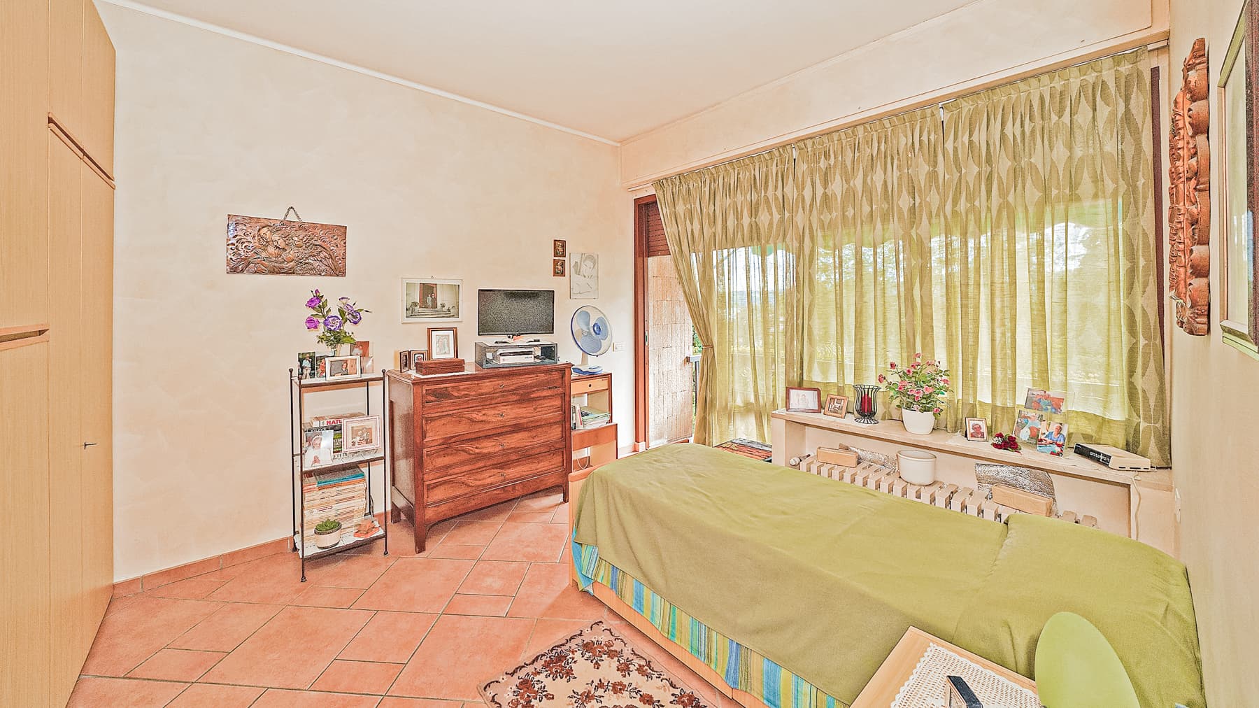 Big Image 14