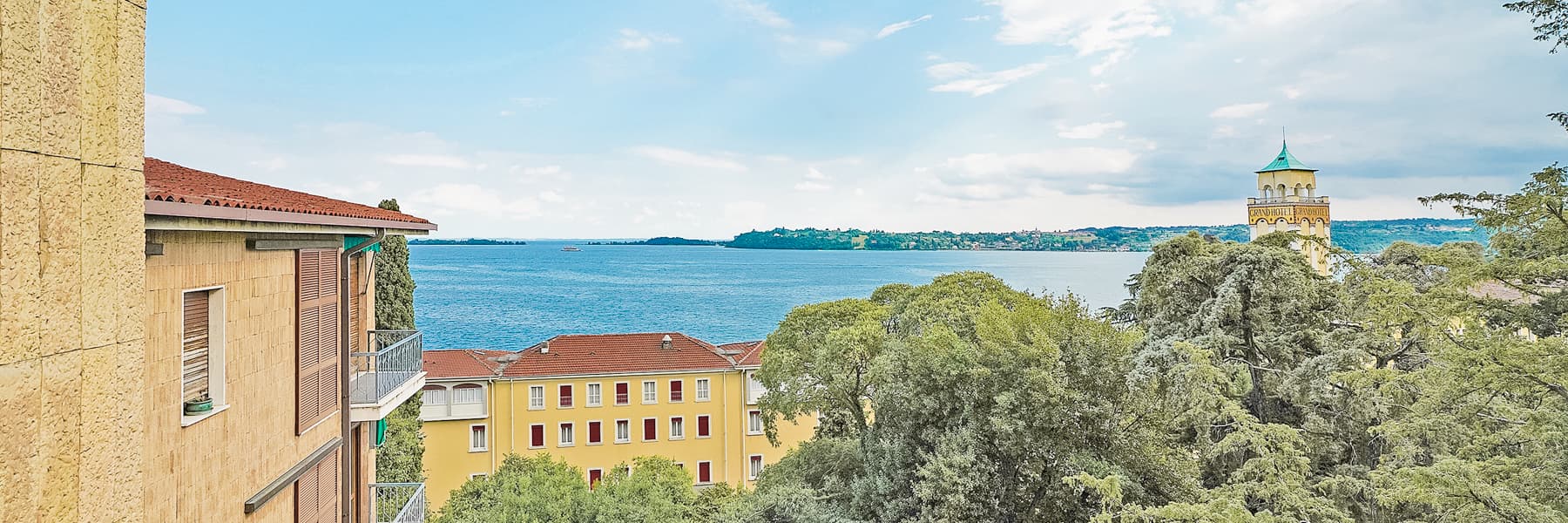 Lakefront Apartment, Gardone Riviera, Lake Garda