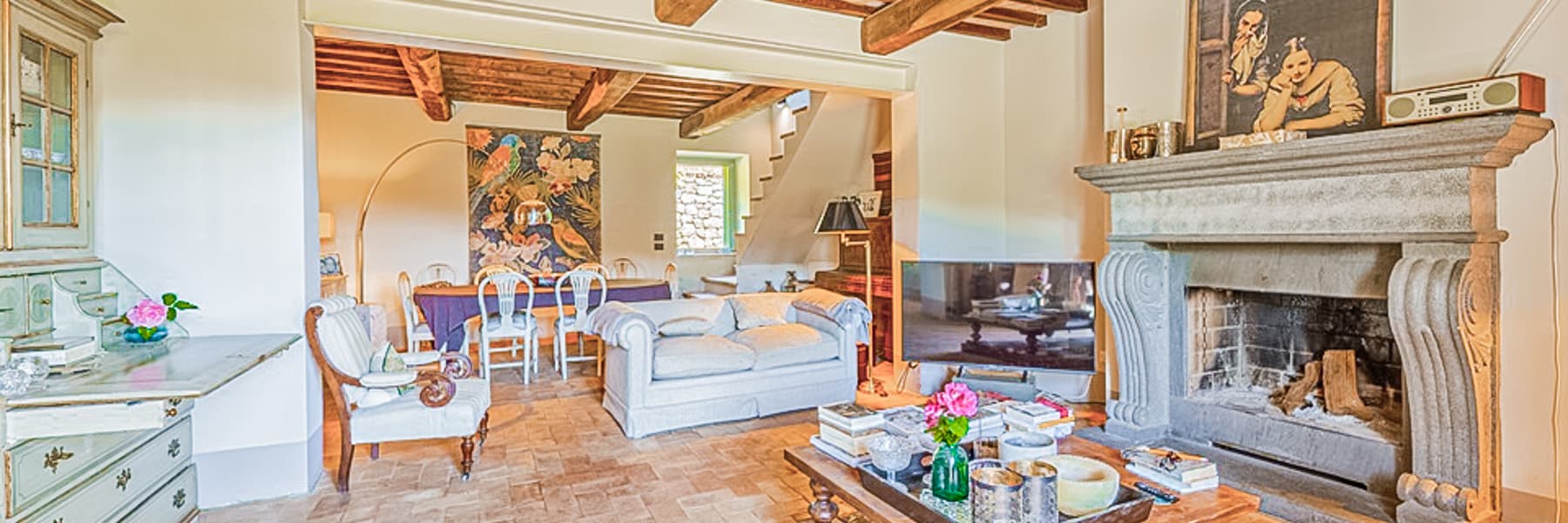 Renovated Villa with Panoramic Views in Umbria