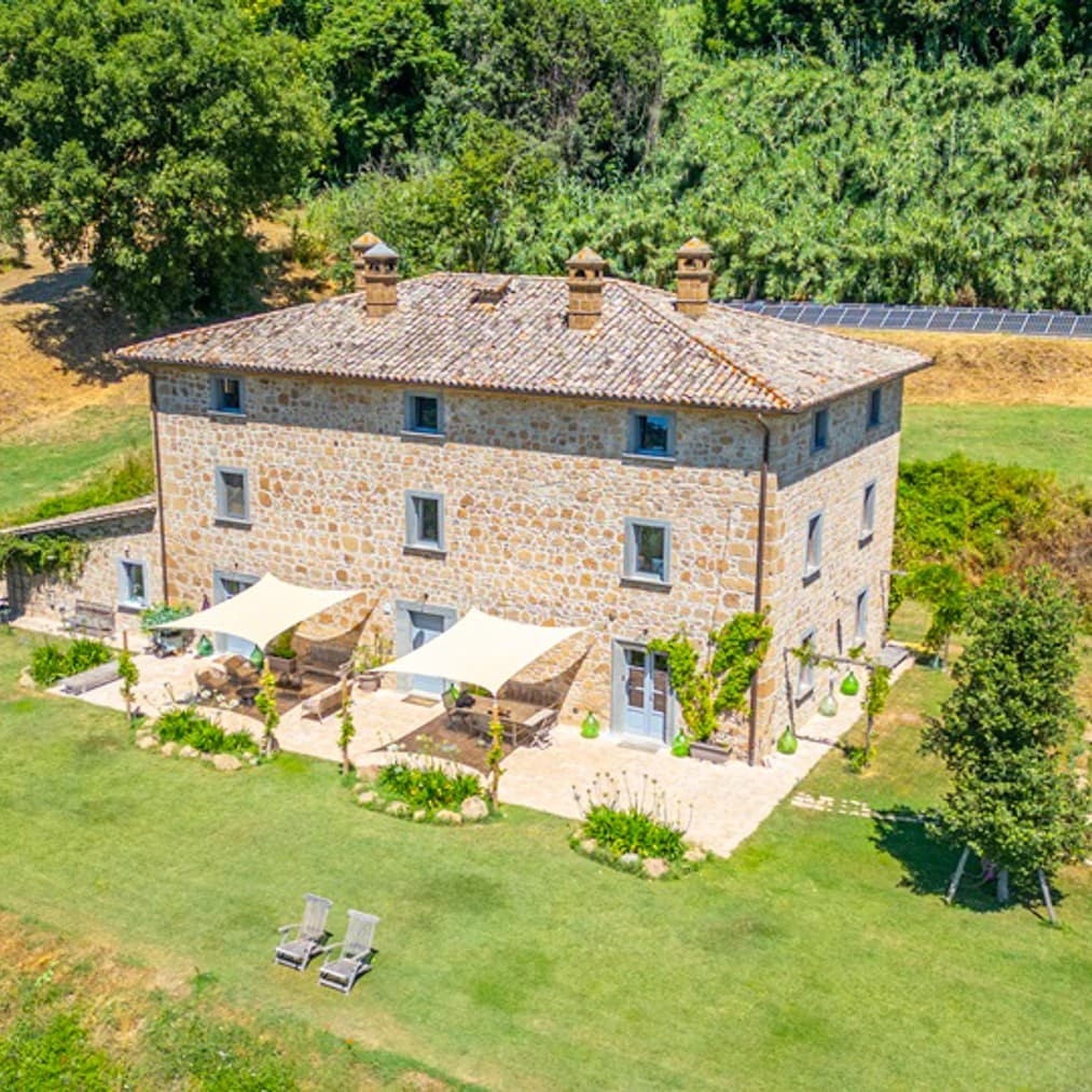 Renovated Villa with Panoramic Views in Umbria