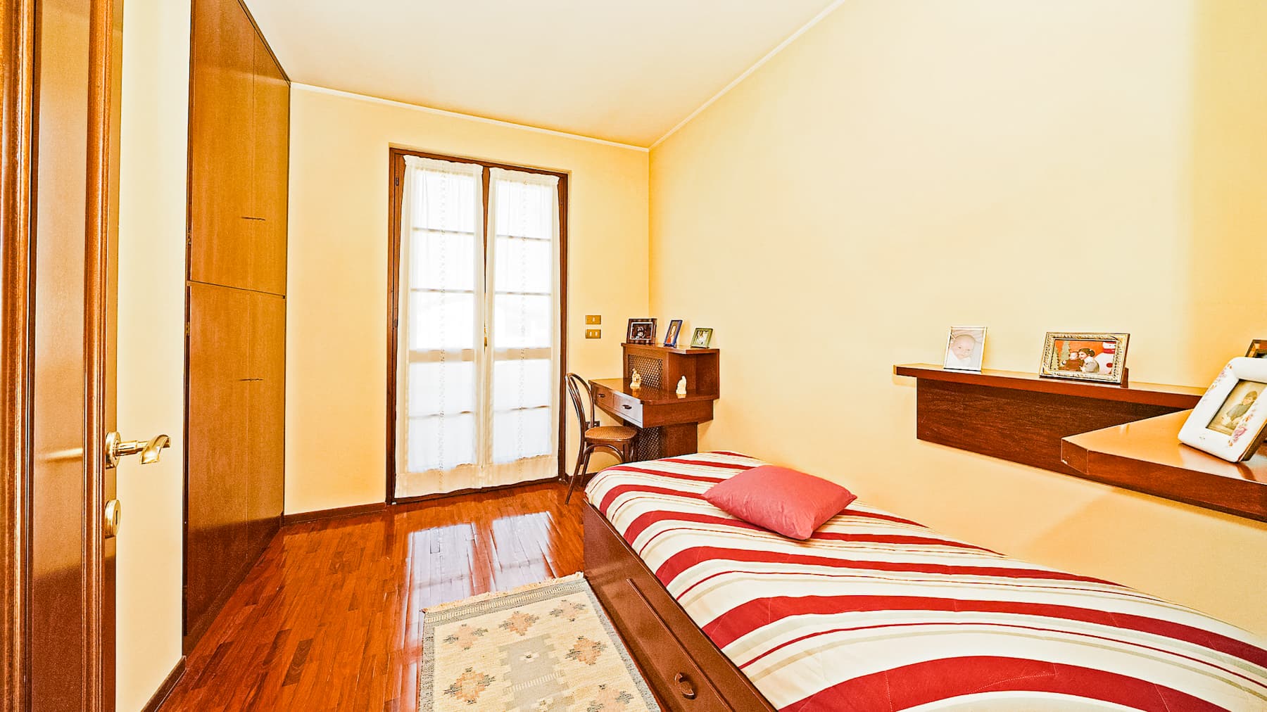 Big Image 12