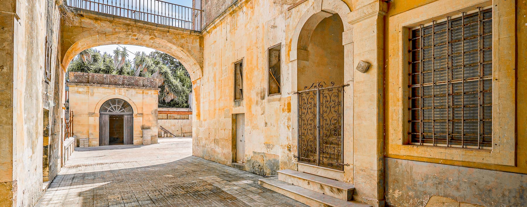 Exquisite Palace in Maglie, Puglia - 728 sqm of Elegance