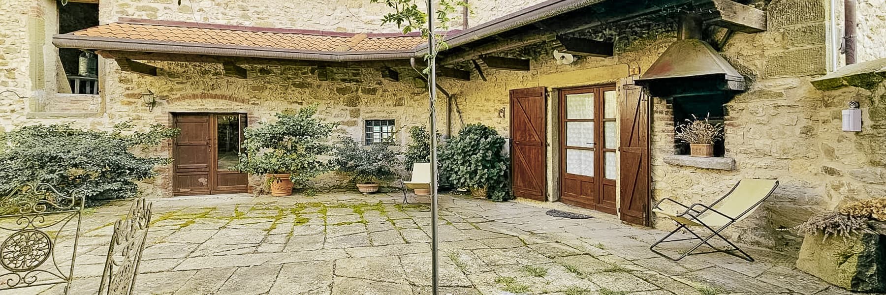 Rustic Country House in Casola, Heart of Tuscany