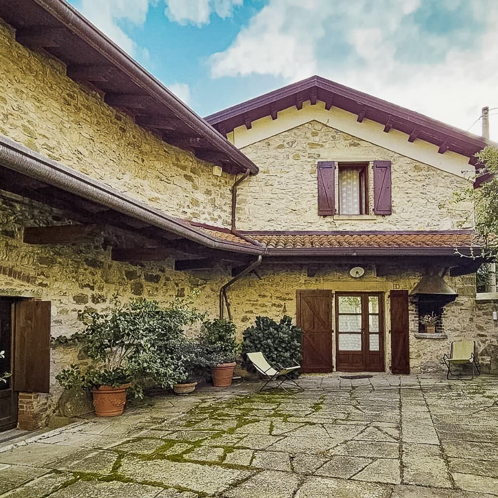 Rustic Country House in Casola, Heart of Tuscany