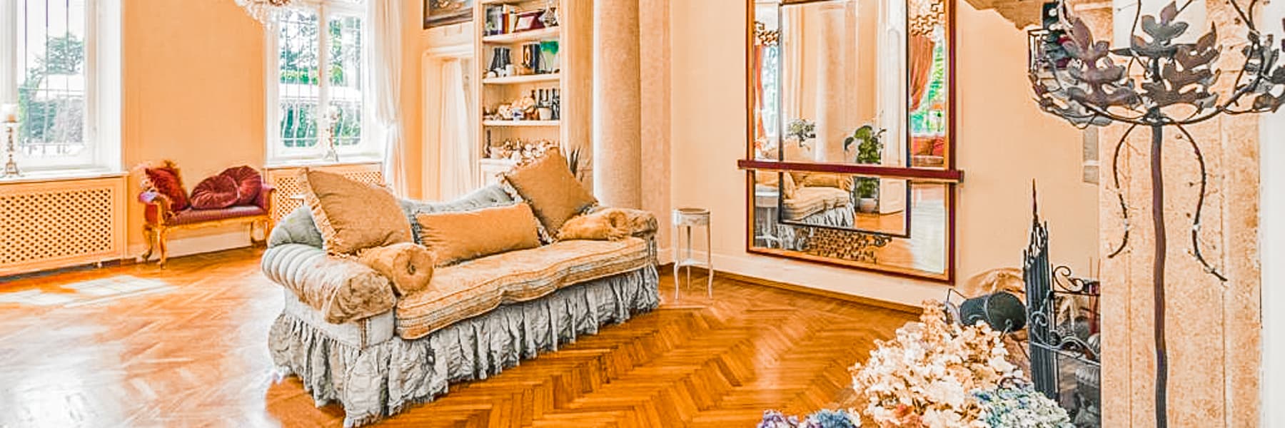 Historical Villa in Varese, Lombardy with Modern Flair