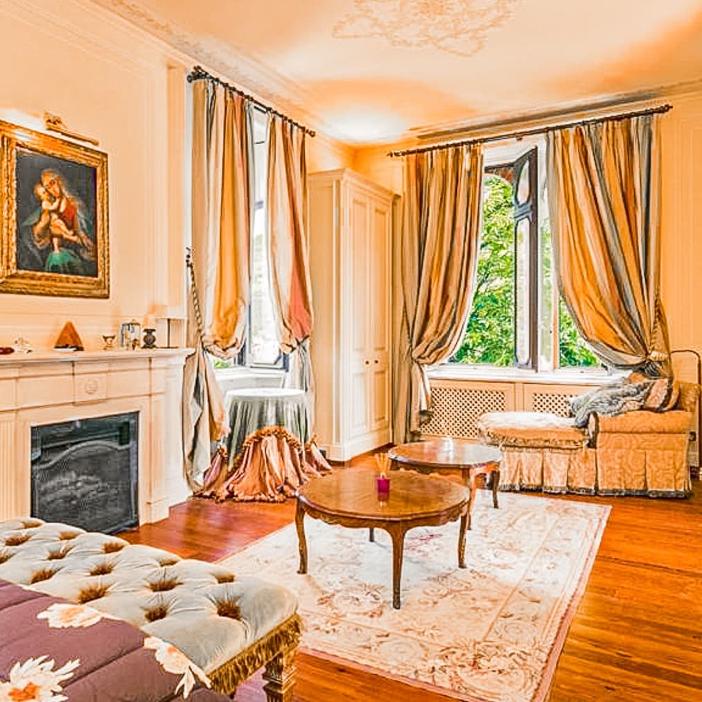 Villa storica con piscina a Varese, lusso e charme