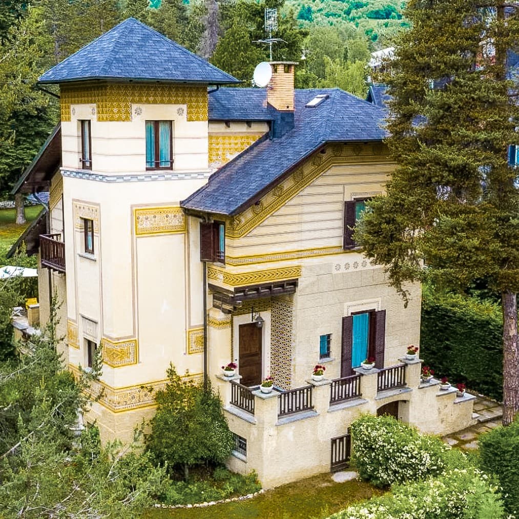 Appartamento esclusivo a Bardonecchia, 250 mq con giardino