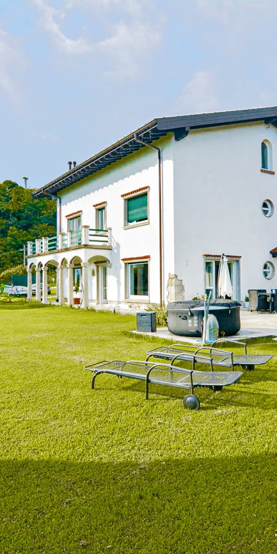 Villa Retreat Overlooking Lake Maggiore, Lombardia