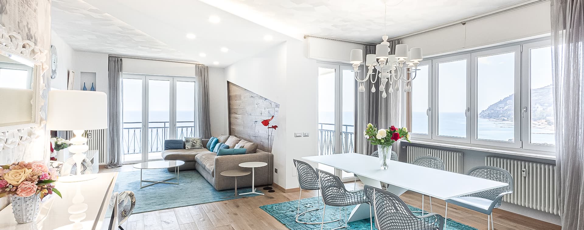 Penthouse with Sea View in Ospedaletti, Liguria