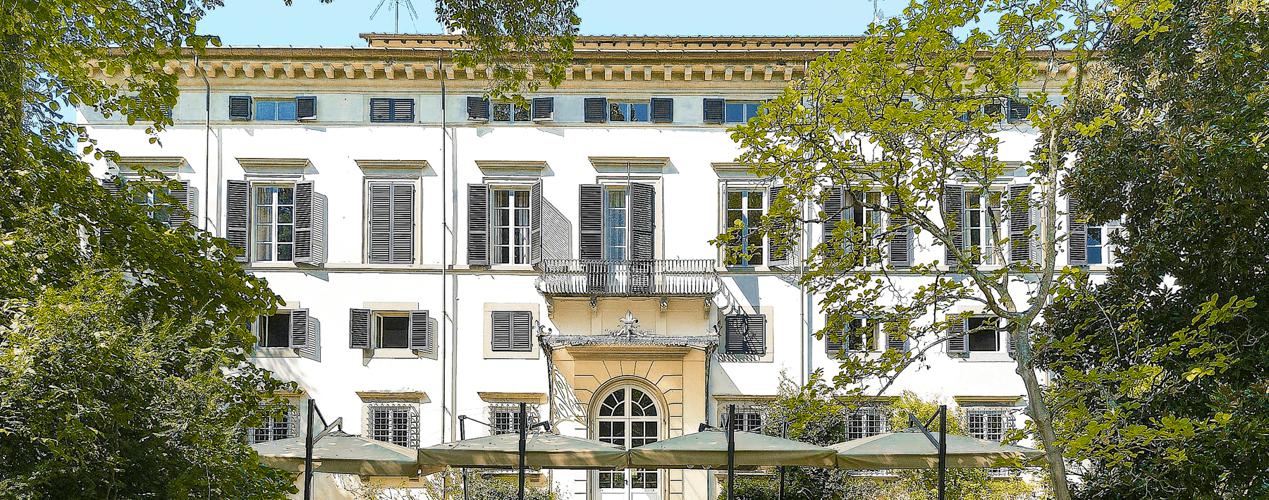Elegant Villa in Lucca, Tuscany's Scenic Countryside