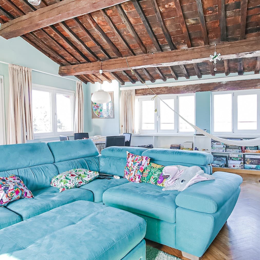 Historic Apartment in Lucca, Tuscany with Stunning Views