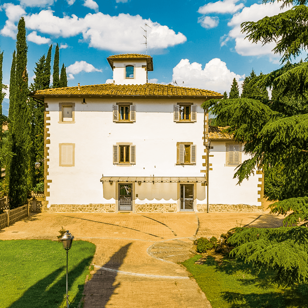 Rustico - Casale in the Scenic Hills of Reggello