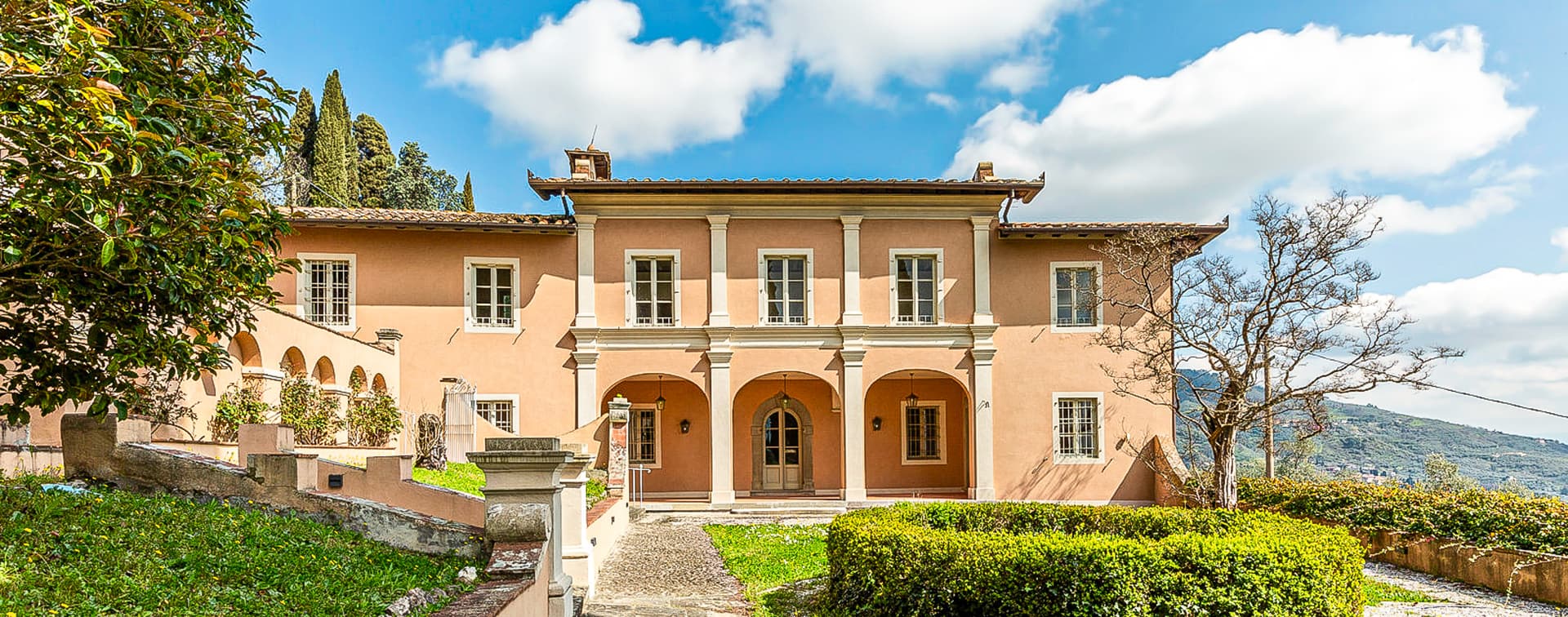 Historic Villa with Chapel in Lucca, Tuscany