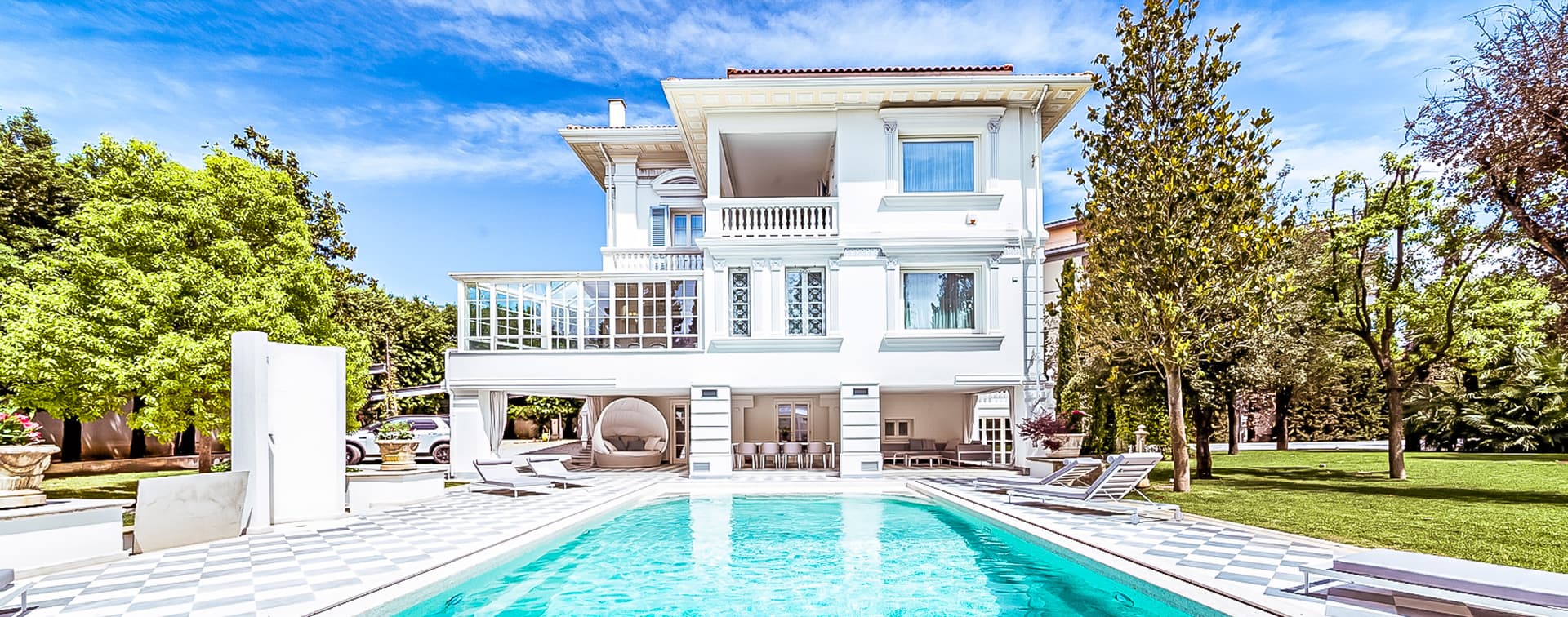 Stately Villa in Empoli, Tuscany with Pool & Spa
