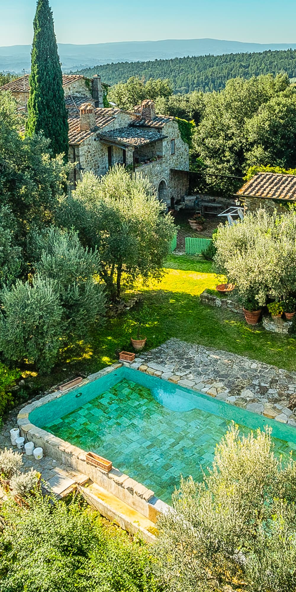 Rustic Country House in Scenic Tuscan Countryside