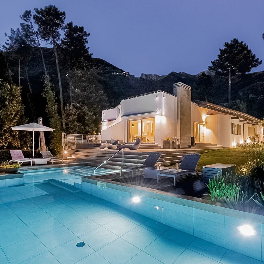 Modern Villa with Pool in Camaiore, Tuscany