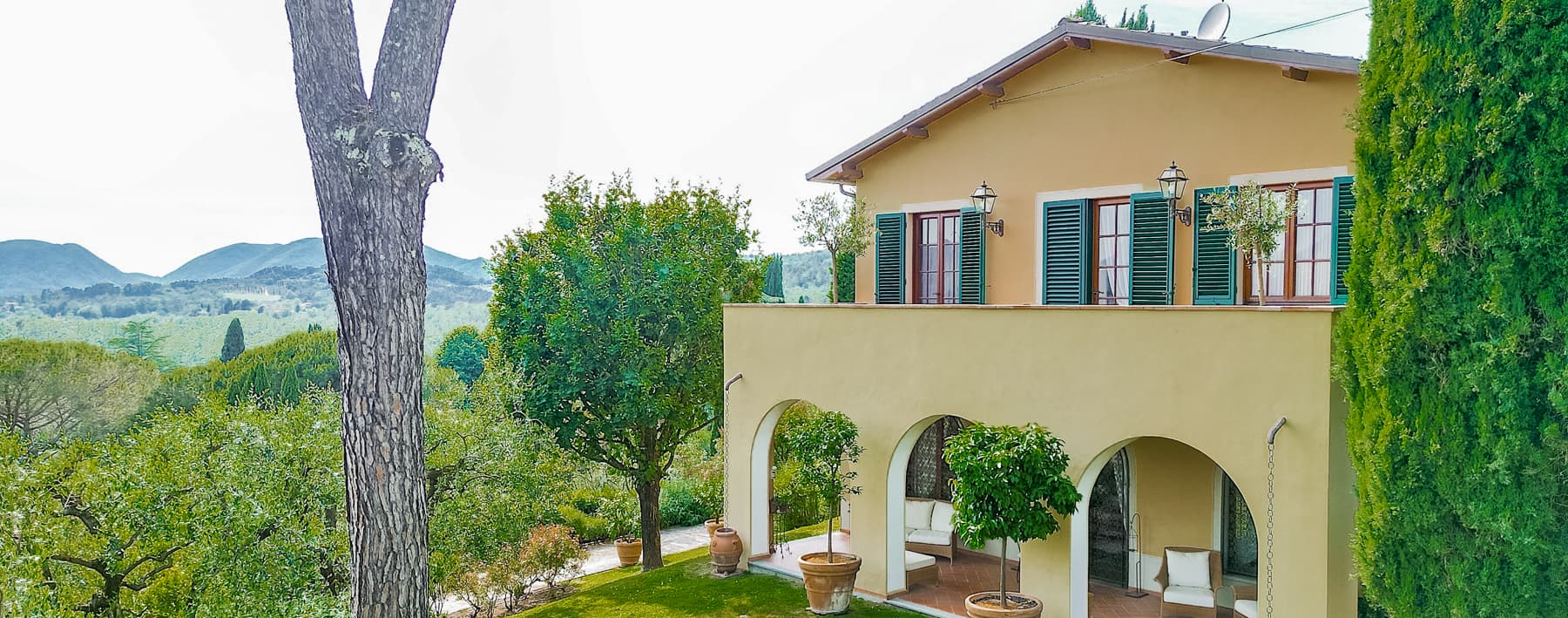 Elegant Villa with Pool near Lucca, Tuscany