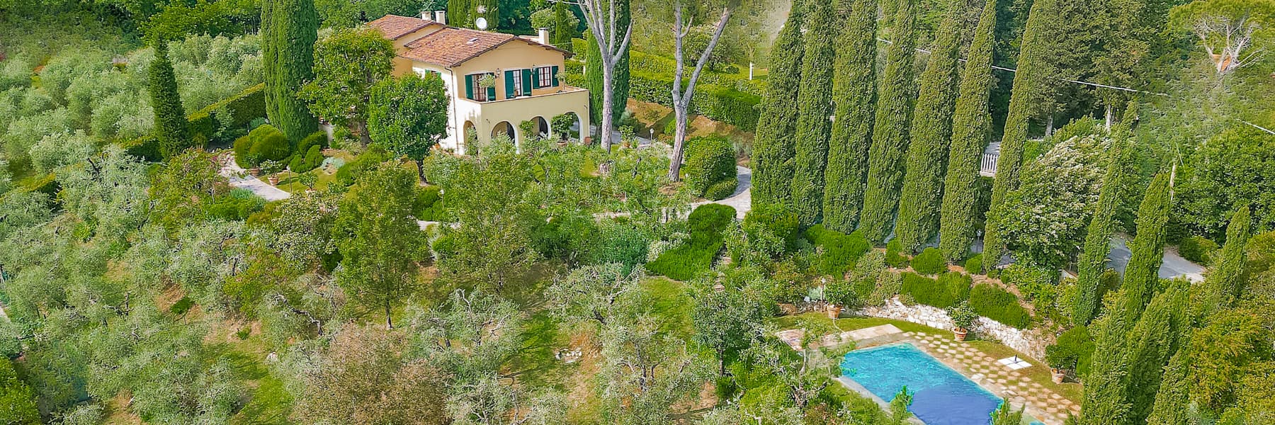 Elegant Villa with Pool near Lucca, Tuscany