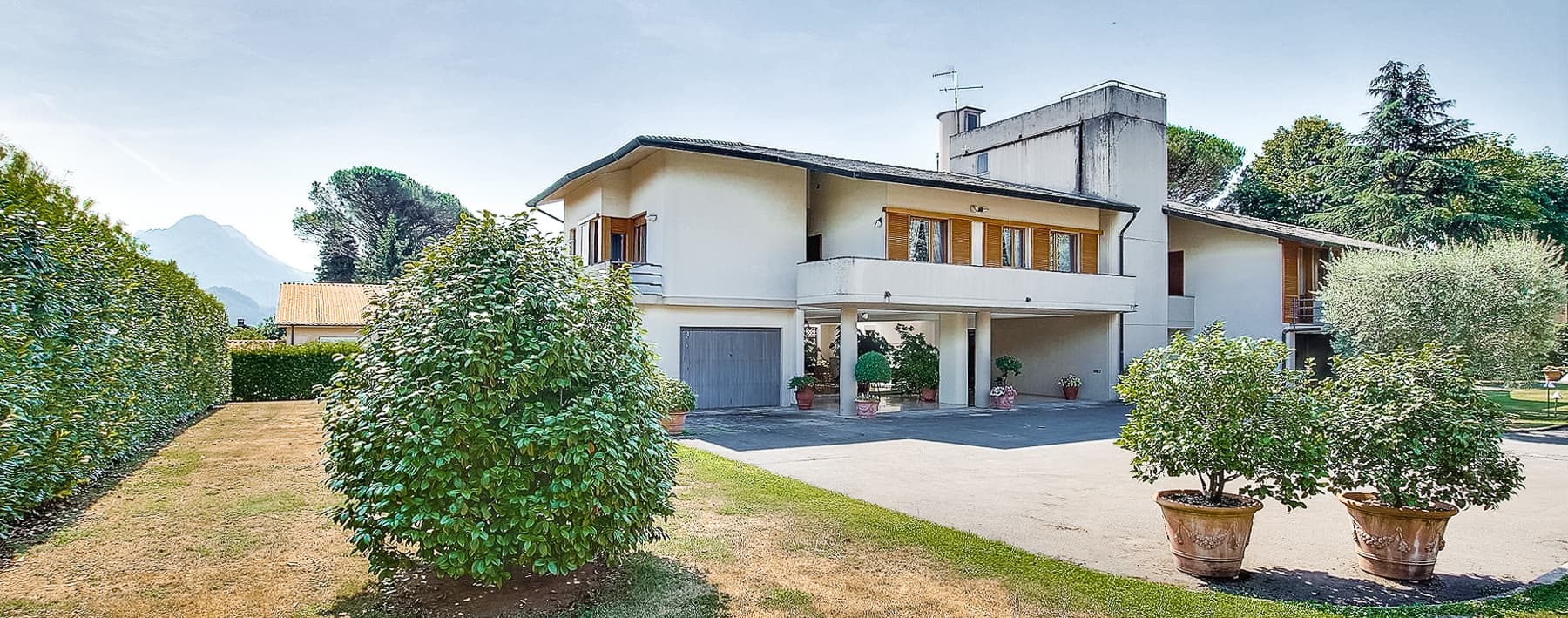 Charming Villa in Barga, Tuscany Retreat