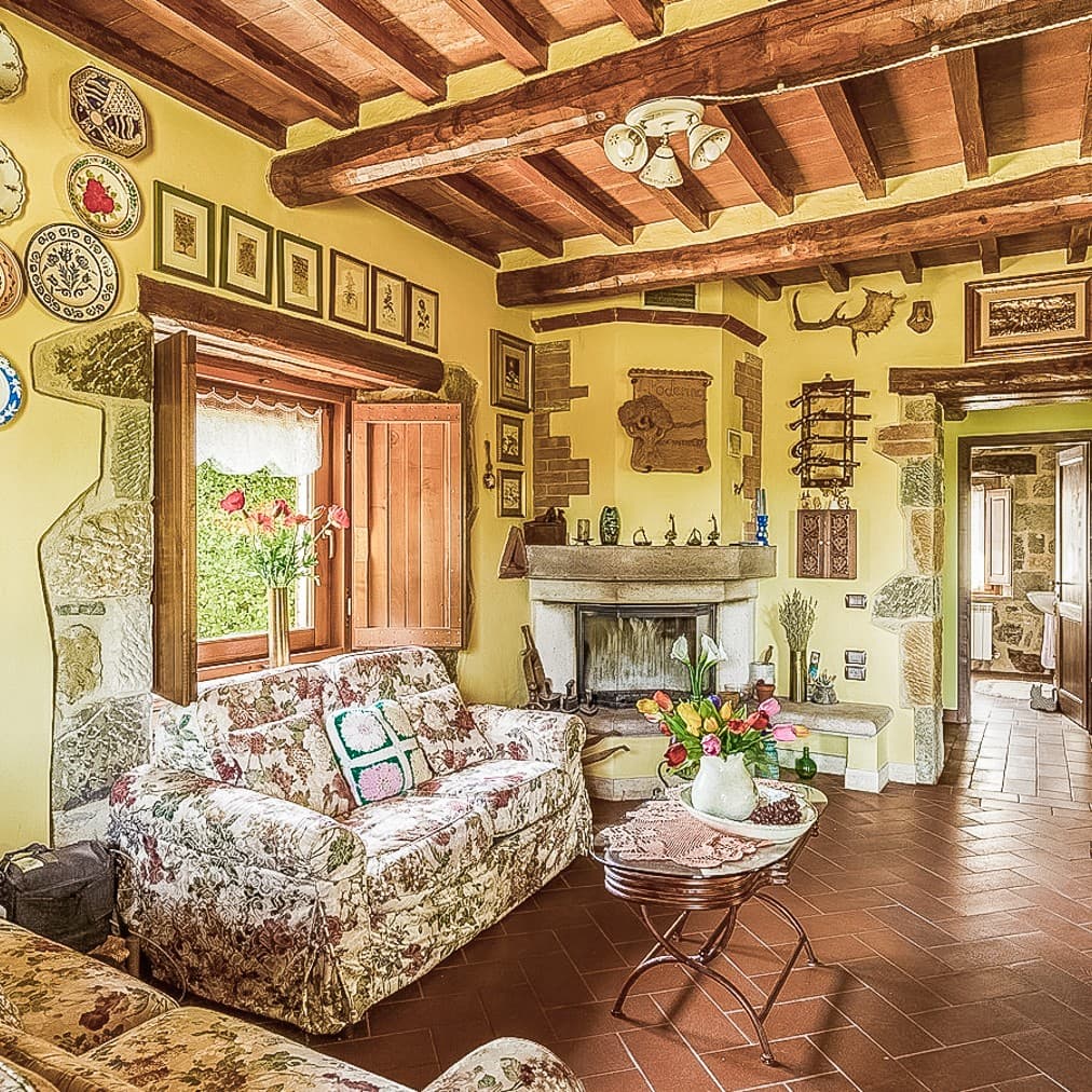 Rustic Country House with Views in Tuscany
