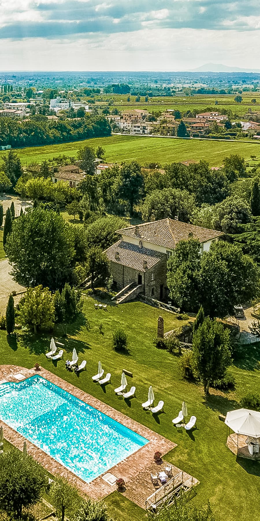 Historic Villa in Cortona, Tuscany with Pool