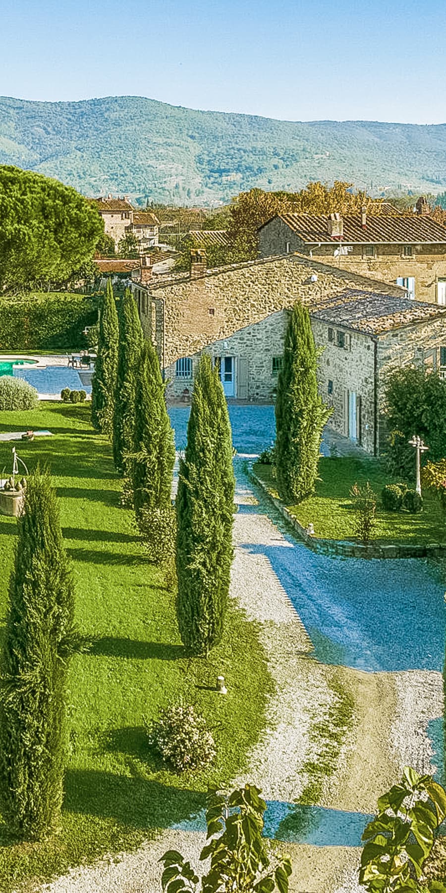 Rustic Country House with Pool in Cortona, Tuscany