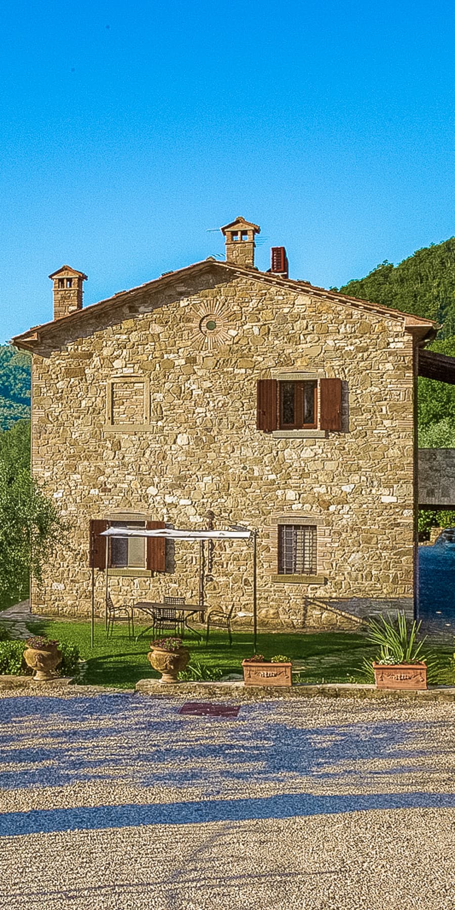 Rustic Country House with Pool in Cortona, Tuscany