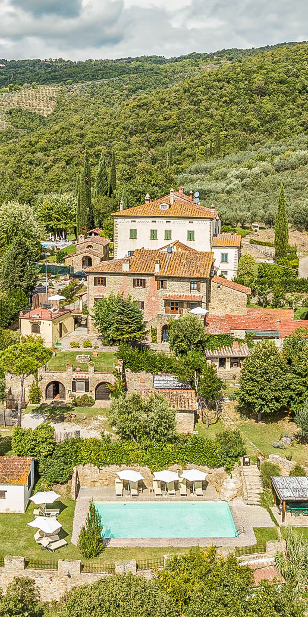 Casale con piscina e dépendance in Toscana panoramica