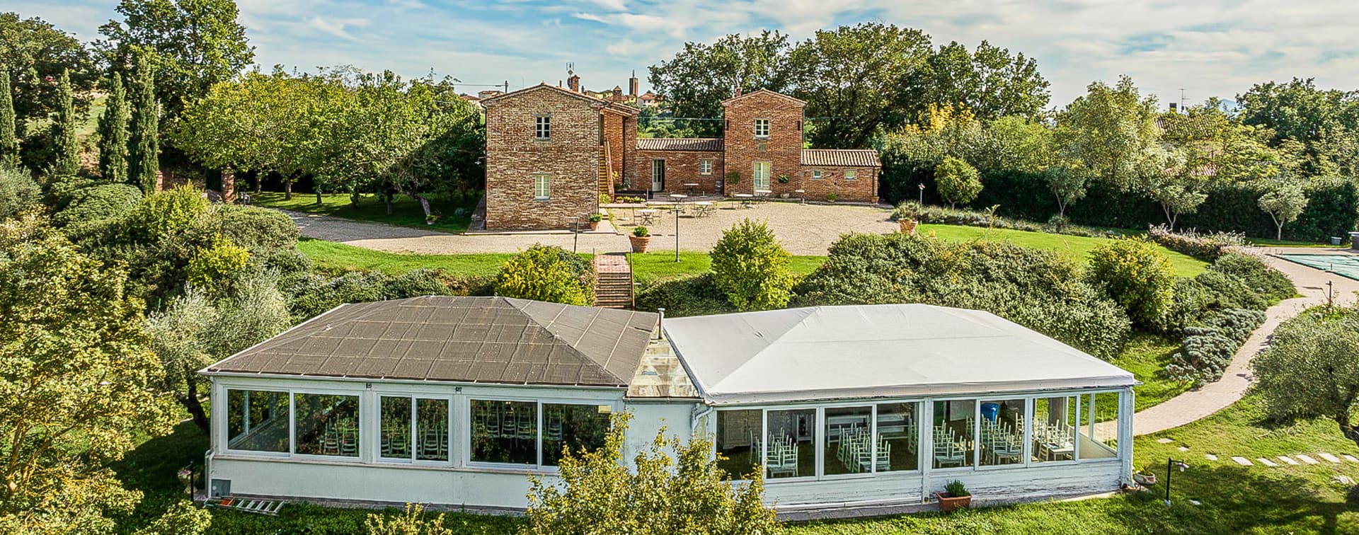 Casale con piscina panoramica a Foiano della Chiana