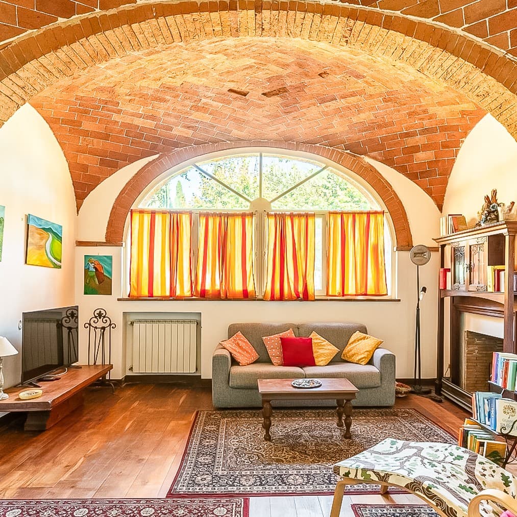 Charming Country House in Sinalunga, Tuscany