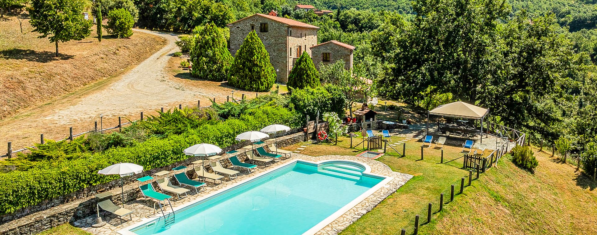 Casale con Piscina Panoramica sulle Colline di Cortona