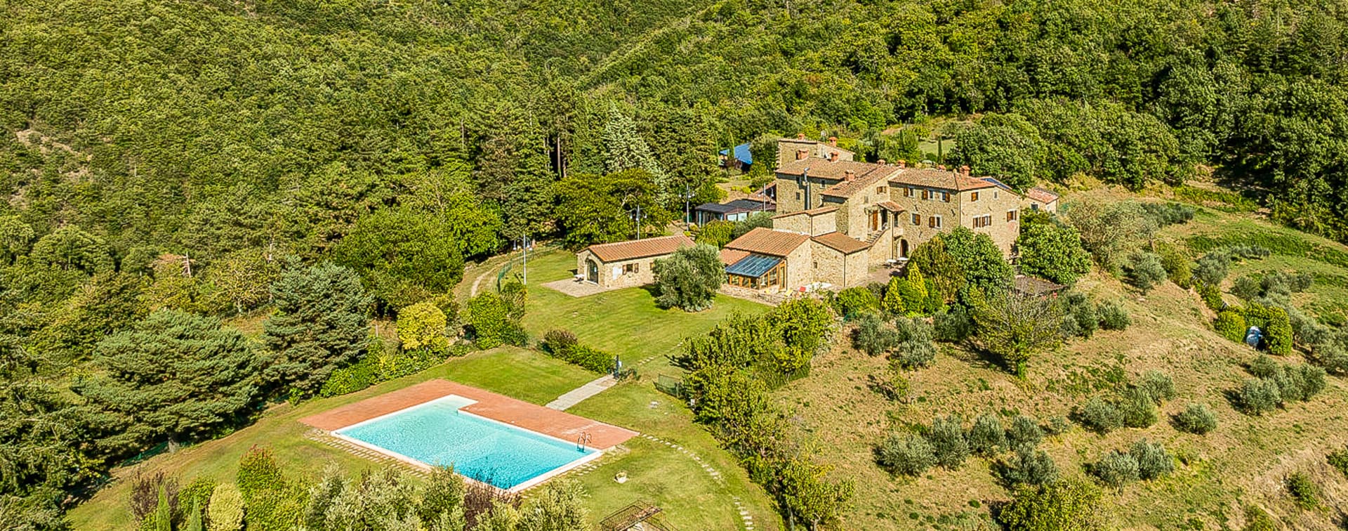 Rustic Country House with Pool in Arezzo, Tuscany