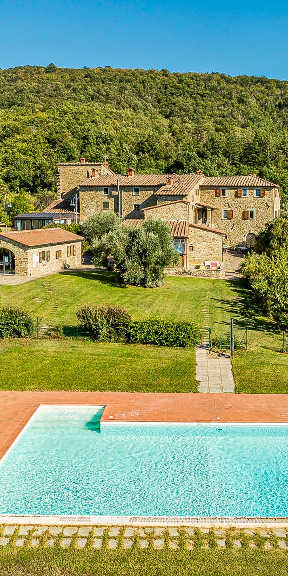 Rustic Country House with Pool in Arezzo, Tuscany